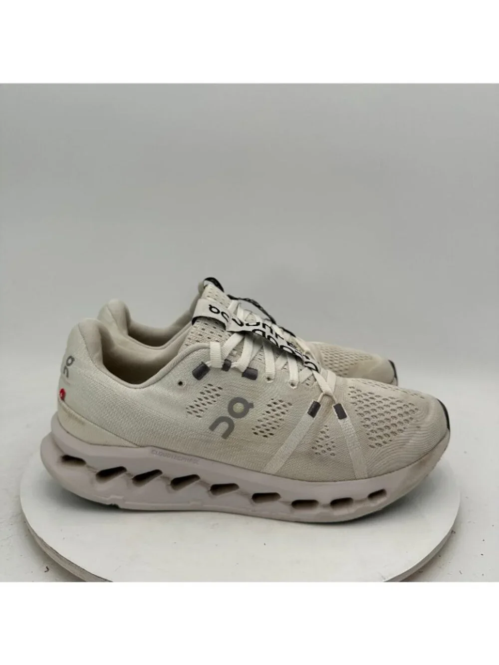 On Cloudsurfer Swiss Engineering Women Size 10 3WD10440664 White Frost Shoes